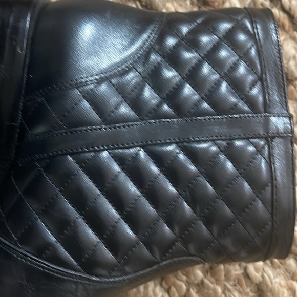 Sam Edelman quilted leather boots. Perfect sole. 9.5 - Picture 3 of 6